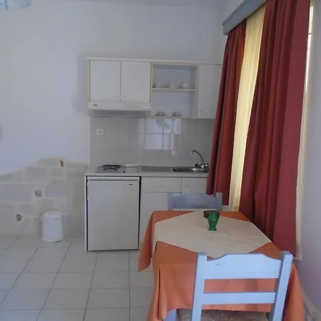 Irida Apart-hotel 2*
