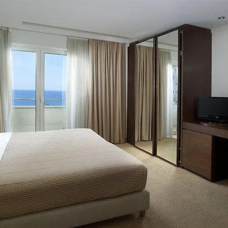 Apart-hotel Irida 2*